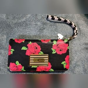 VINTAGE Betsey Johnson Red Roses Black Zip Wallet Clutch XOXO